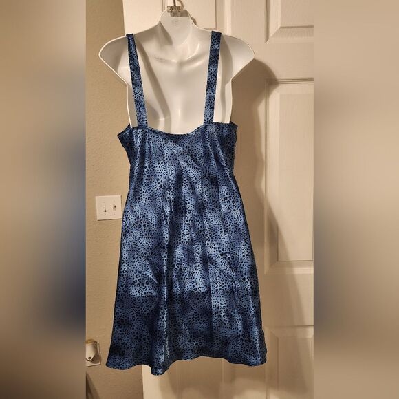 Morgan Taylor intimates - Picture 2 of 5